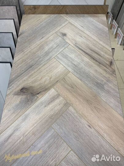 Кварцвиниловая плитка елочка