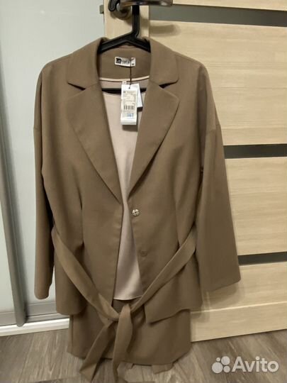 Костюм женский тройка 50