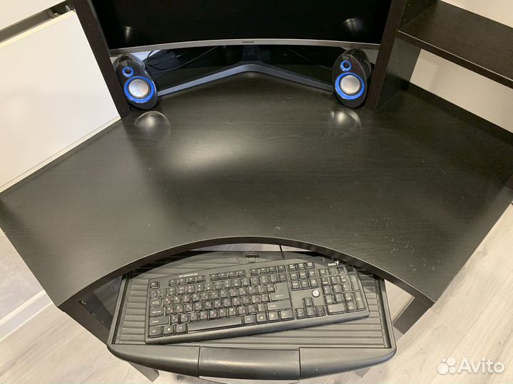 Стол IKEA письменный / компьютерный