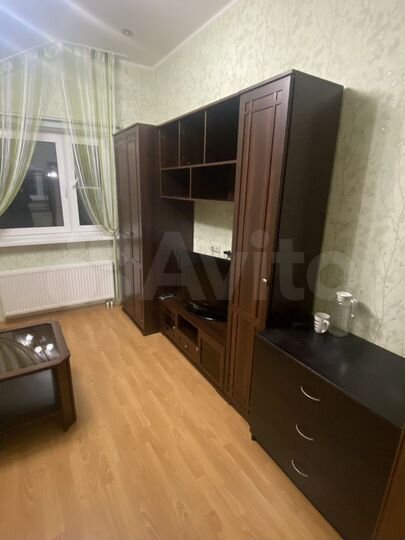 Комната 100 м² в 3-к., 2/3 эт.