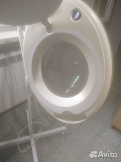 Косметологическая лампа, штатив