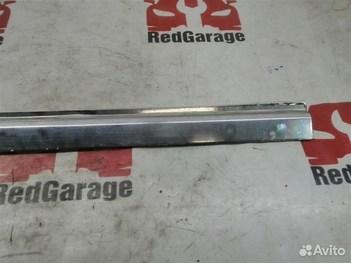 Накладка Направляющей Сдвижной Двери задняя правая