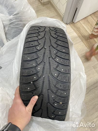 Nordman 5 215/55 R17 98T