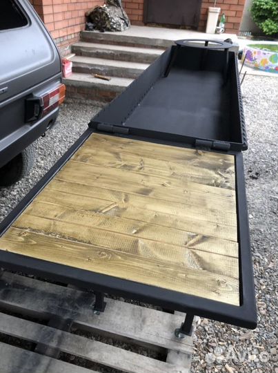 Мангал с откидным столиком