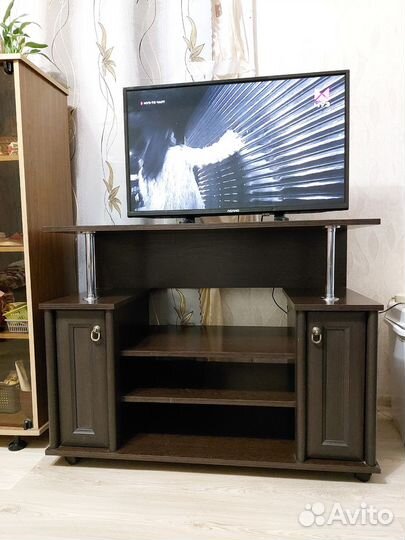 Тумба под тв