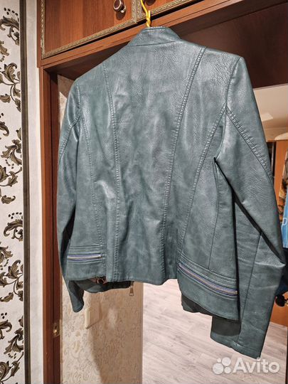 Кожаная куртка женская