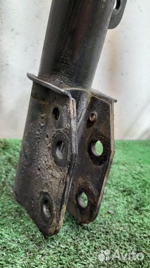 Амортизатор передний левый Chevrolet Captiva C100