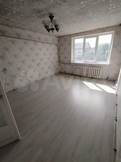 3-к. квартира, 85 м², 1/1 эт.