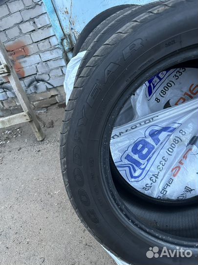 Goodyear EfficientGrip 235/55 R17 99Y