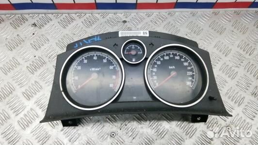 Щиток приборов opel zafira B (4BR17IT01)