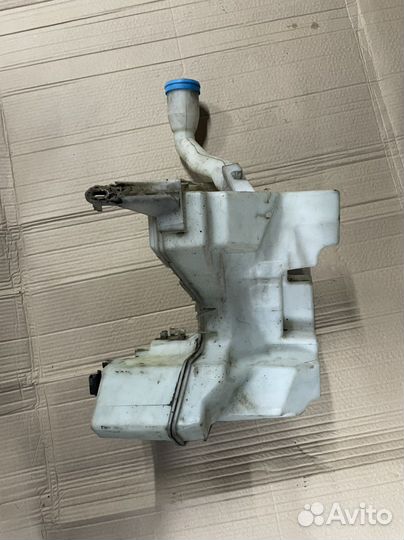 Бачок омывателя Peugeot 407 пежо