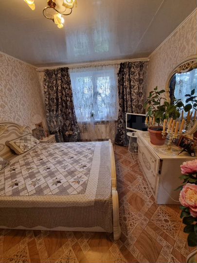 4-к. квартира, 87 м², 1/2 эт.