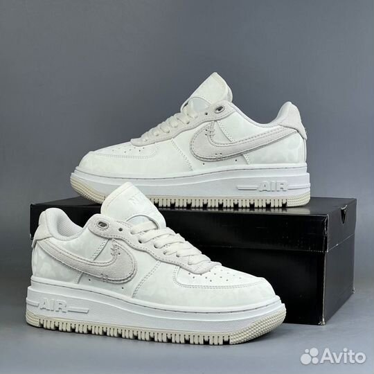 Nike Air Force 1 Lux White