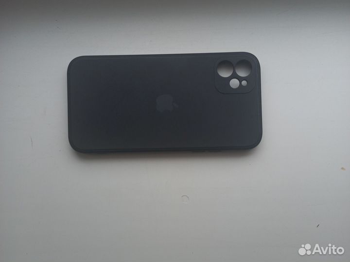 Чефол на iPhone 11