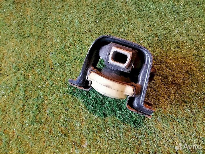 Опора двигателя (подушка двс) передняя правая 9681