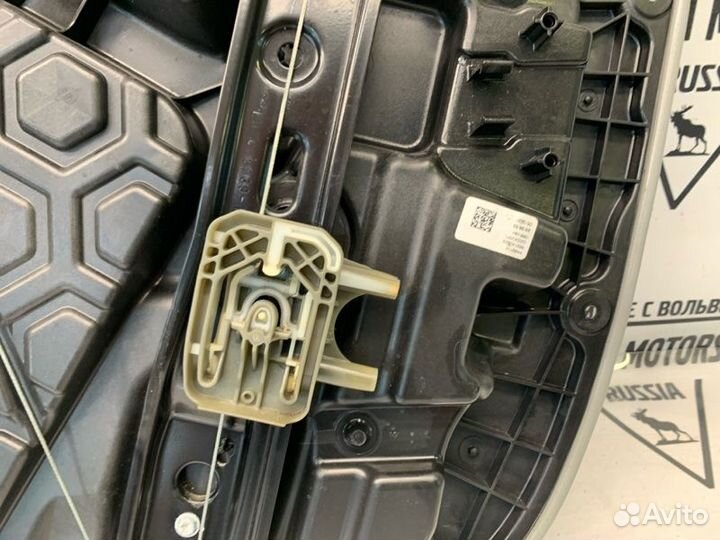 Стеклоподъемник передней левый Volvo XC40 30747091