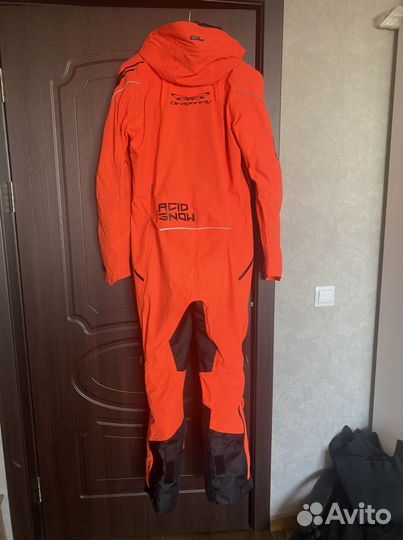 Горнолыжный комбинезон, чехол для сноуборда