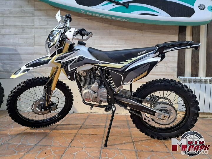 Мотоцикл BSE Z3