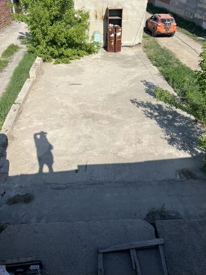 Машиноместо, > 30 м²