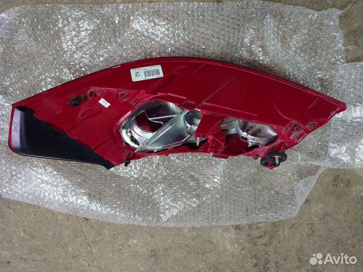 Стоп сигнал левый Opel insignia sport tourer