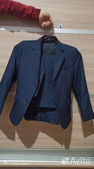 Костюм тройка