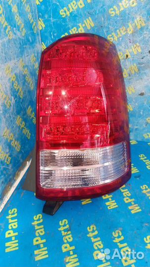 Стоп-сигнал правый Toyota Wish ZNE10 2-Я модель