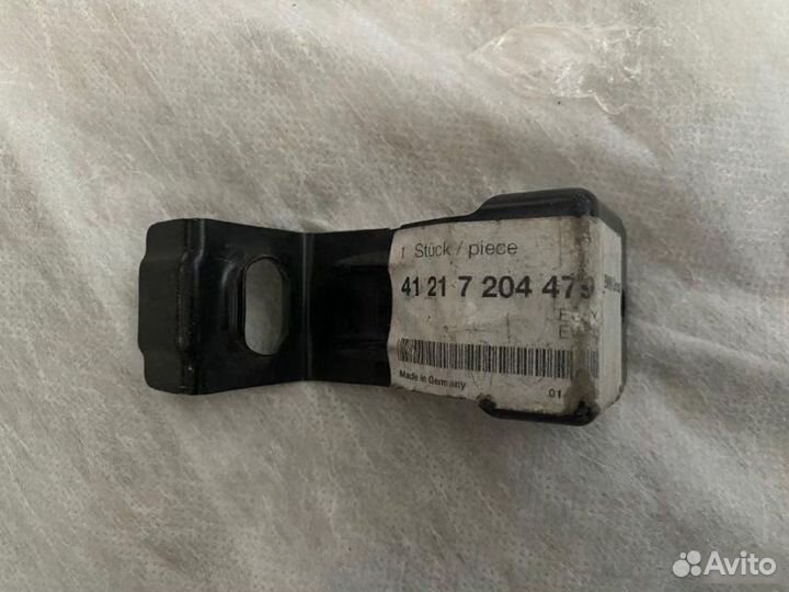 Кронштейн крыла Bmw 7