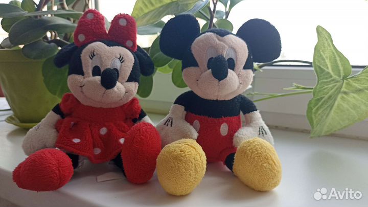 Микки Маус и Минни Маус