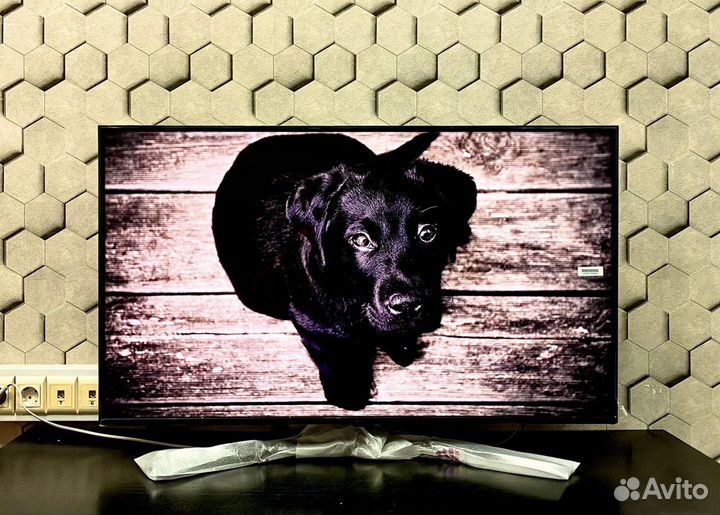 Телевизор LG 43 SMART TV 8 series 4K UHD