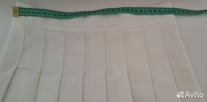 Юбка в складку белая