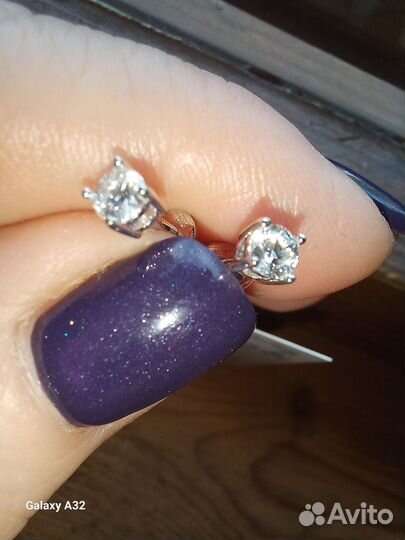 Золотые серьги пусеты с бриллиантами 0.3ct.4/5