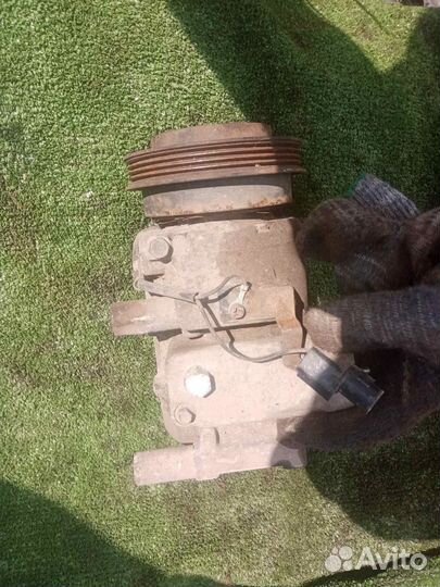 Компрессор кондиционера Kia Rio 2