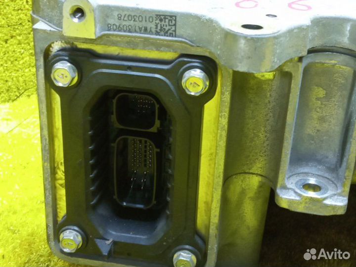 Инвертор передний Nissan Leaf AZE0 EM57 2013