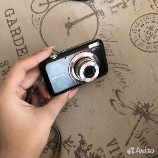 Компактный фотоаппарат