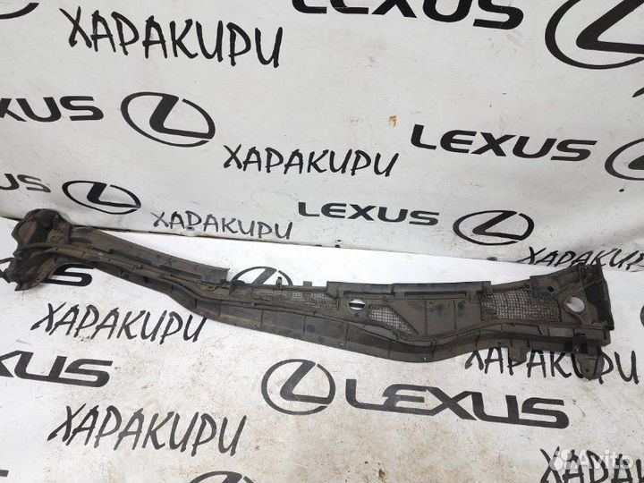 Решетка, жабо под дворники Lexus Gs350 2005-2012