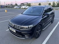 Volkswagen Tiguan 2.0 AMT, 2019, 55 000 км, с пробегом, цена 2 900 000 руб.