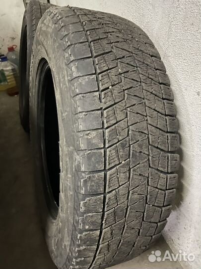 Bridgestone Blizzak 6 215/70 R16 20M