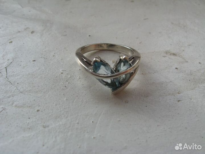 Серебряное кольцо с топазом. Подвеска серебряная