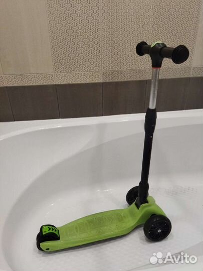 Самокат детский трехколесный