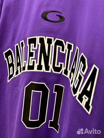 Balenciaga футболка стиль 2025
