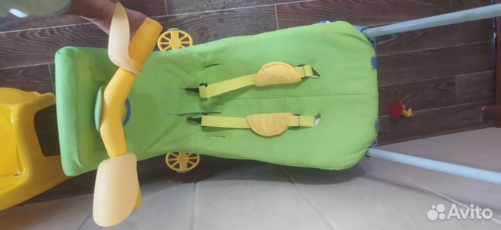 Машинка каталка толокар с ручкой