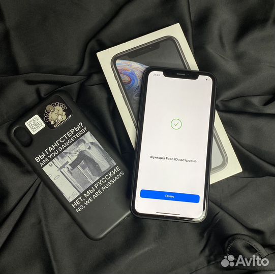 iPhone Xr, 64 ГБ
