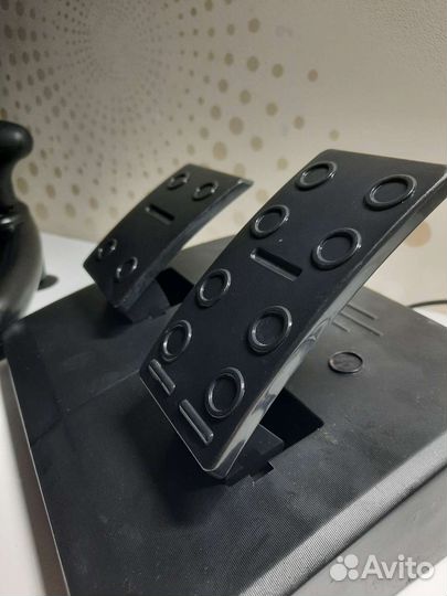 Игровой руль defender forsage gtr