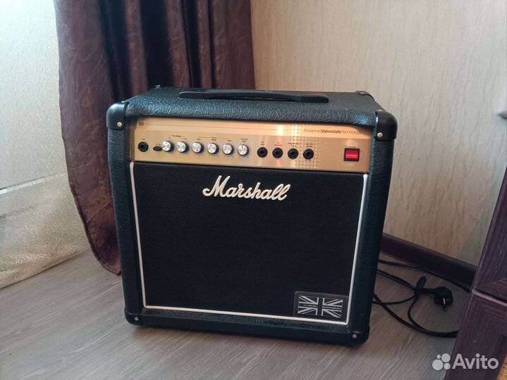 Гитарный комбоусилитель marshall