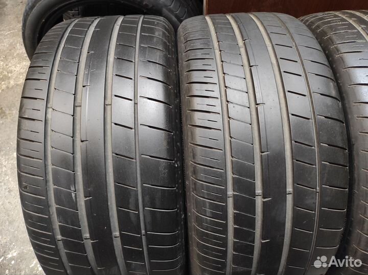 Dunlop SP Sport Maxx RT 2 255/45 R20 и 285/40 R20