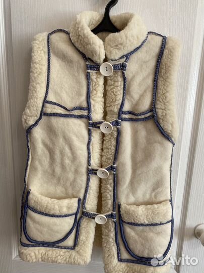 Жилет меховой из натуральной овчины