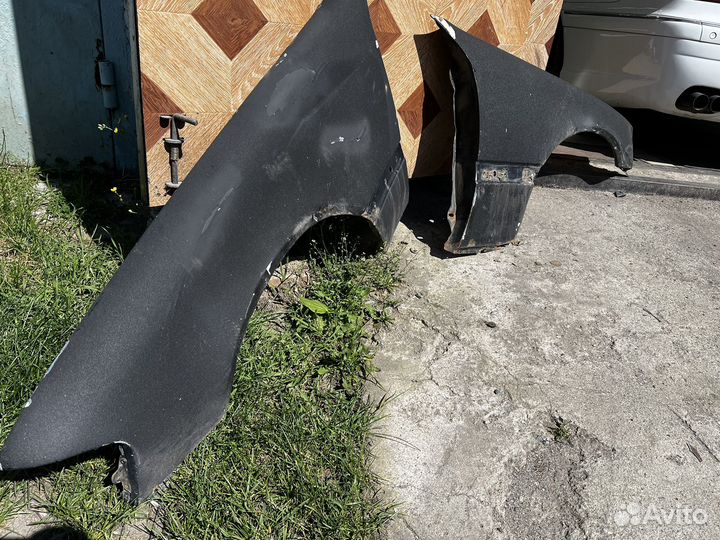 Крыло mercedes w202