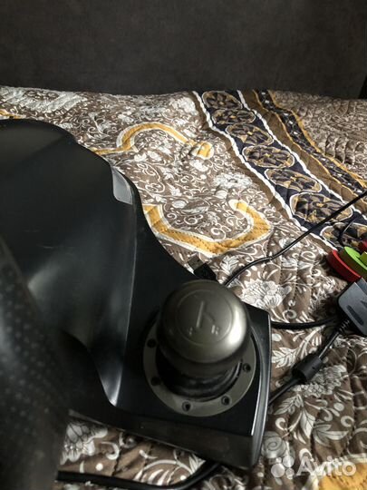 Игровой руль для компьютера