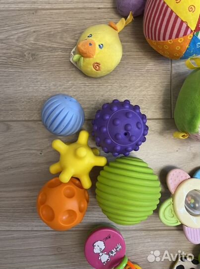 Пакет развивающих игрушек Fisherprice для малышей