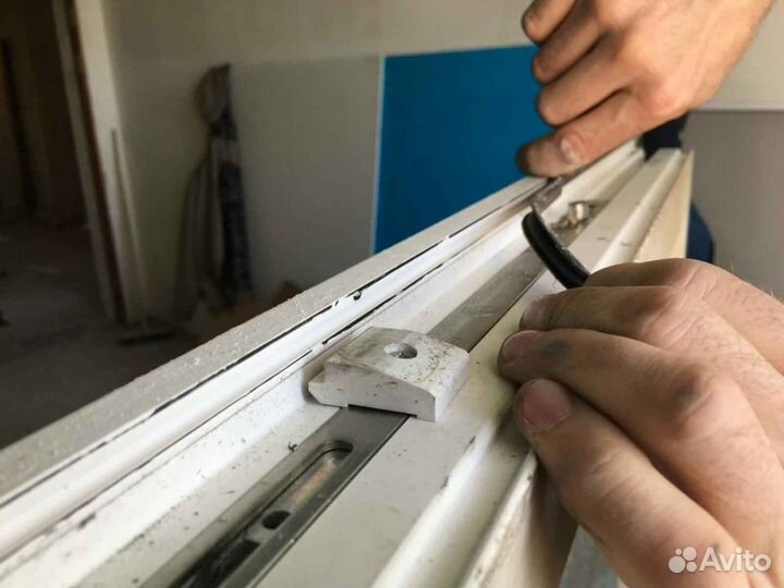 Уплотнитель с заменой дверной RAL9542